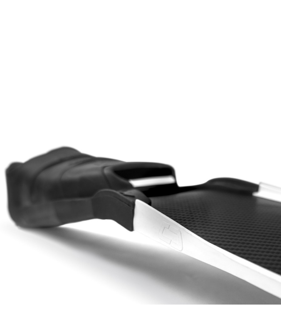 Edge Carbon Hard - Image 5